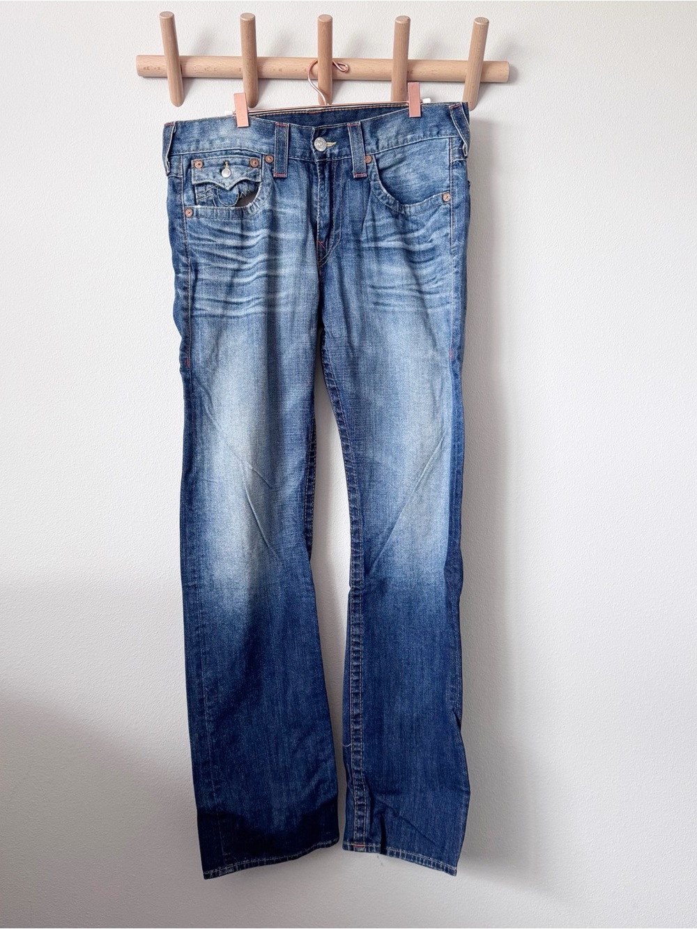 True Religion Men's Ricky Bootcut Faded Blue Jeans 33/34